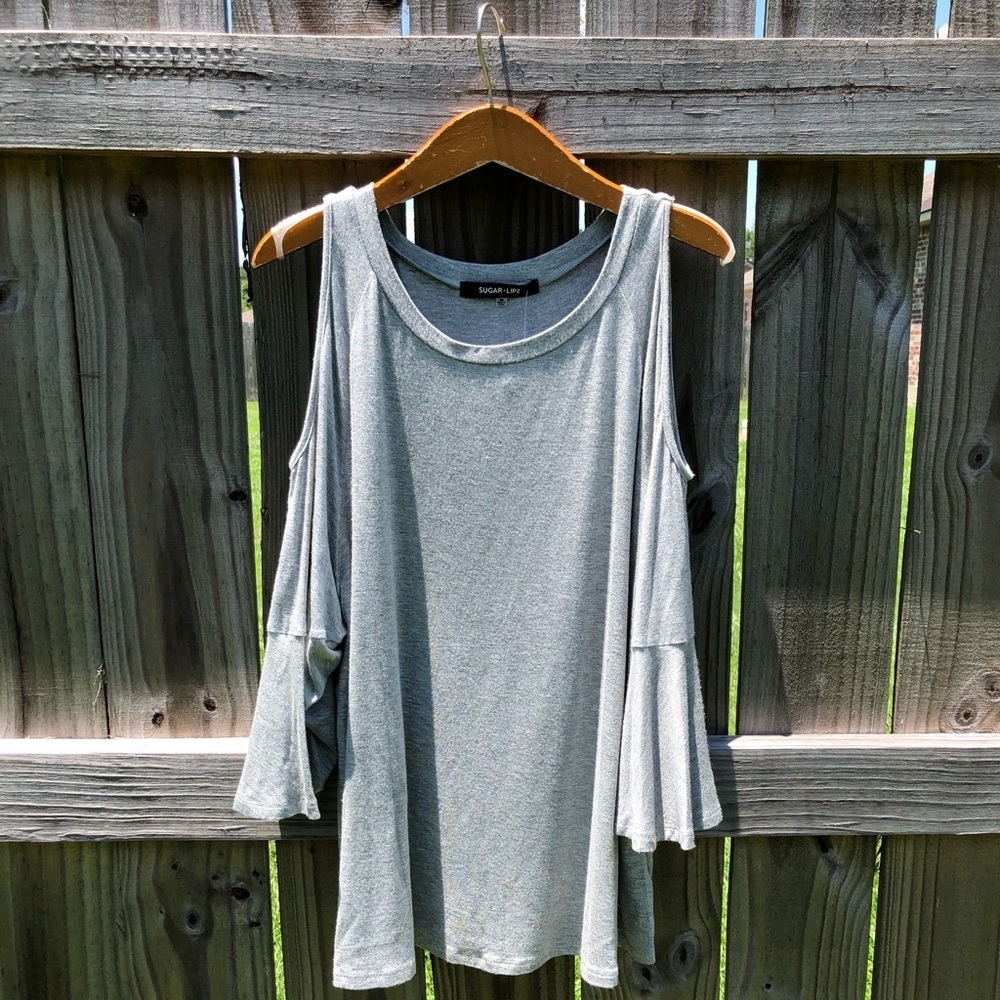 SugarLips Womens‎ Gray Cold Shoulder Bell Sleeve Top Size Medium NWT